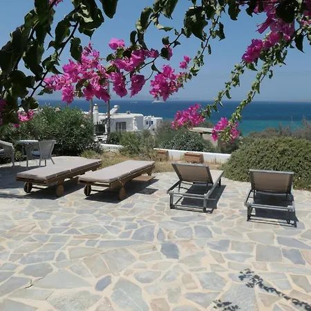 Charming Naxos Villa, Ocean Views, Modern Comfort, Tranquil Escape Mikrí Vígla
