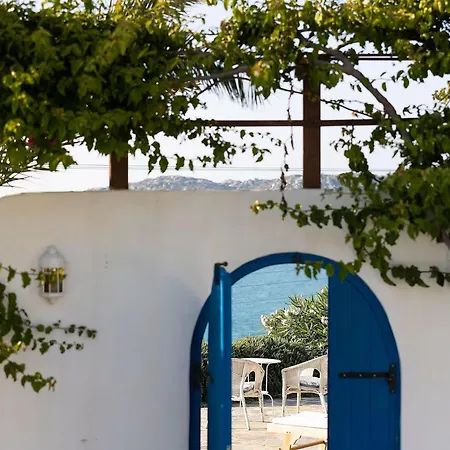 Charming Naxos Villa, Ocean Views, Modern Comfort, Tranquil Escape Villa *