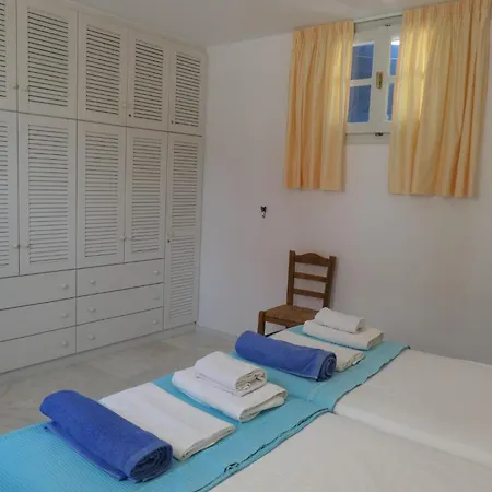 Charming Naxos Villa, Ocean Views, Modern Comfort, Tranquil Escape Villa Mikrí Vígla